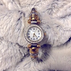 Elegant watch in pristine condition by Collezio
